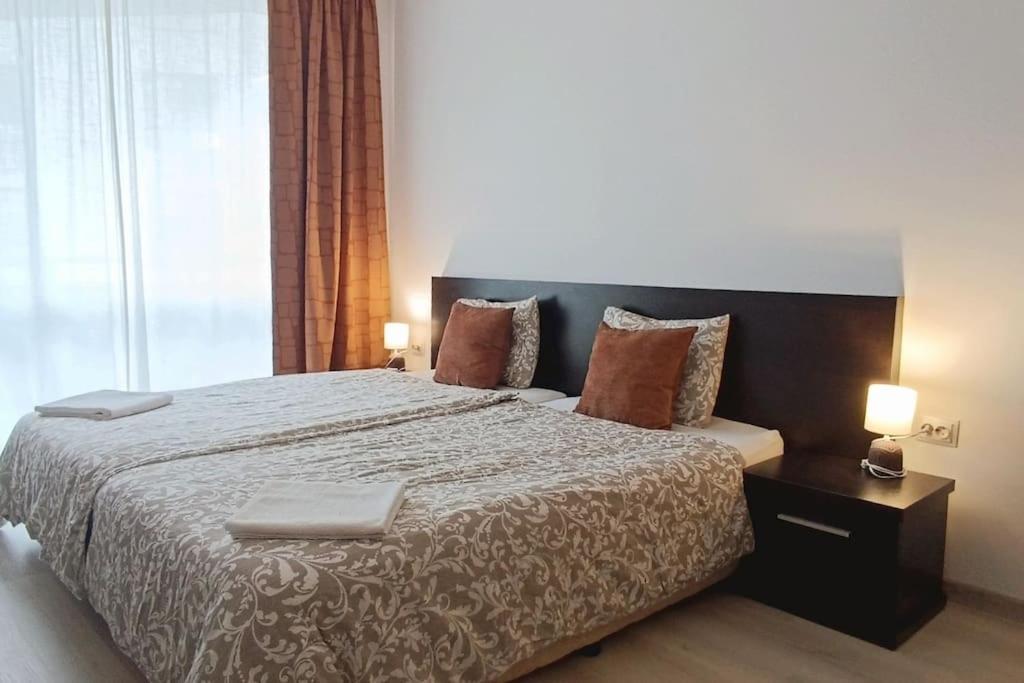 Atlantis Studio Burgas City Exterior foto