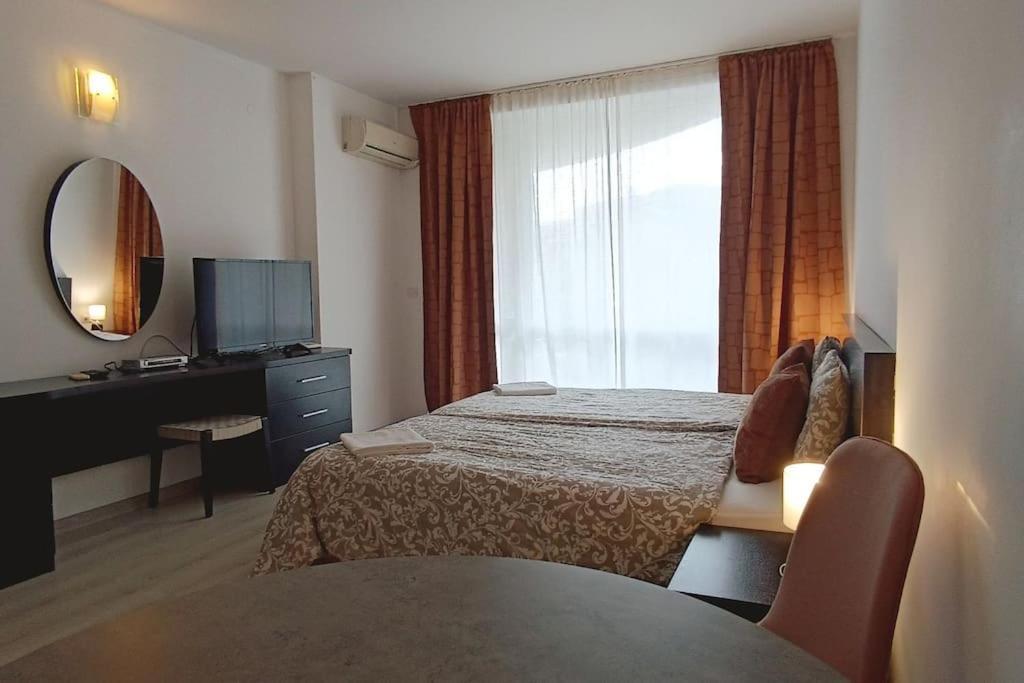 Atlantis Studio Burgas City Exterior foto